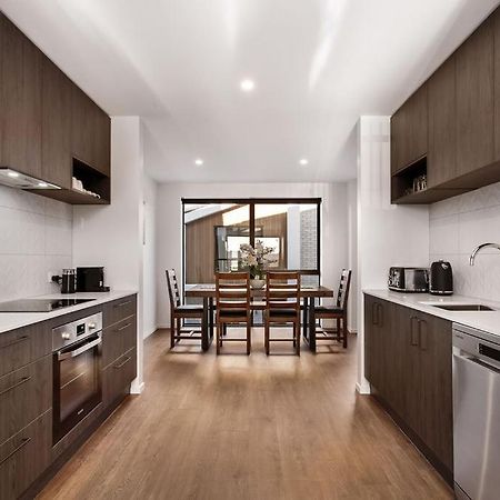 Stylish Brand New Sunny 3Bdrm 3Bth Garage Sleeps 6 Apartment Christchurch Exterior photo